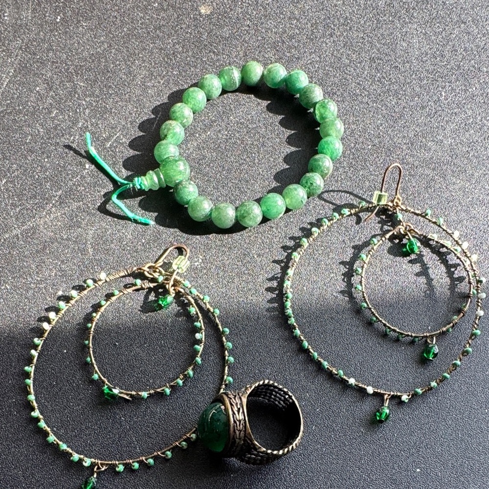 Elegant Green Beaded Jewelry Set